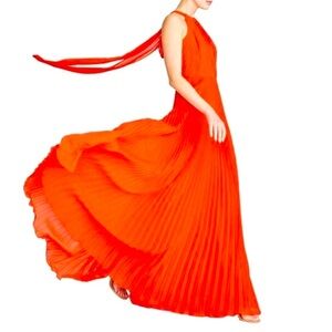 NWT Monique Lhuillier Red Orange Halter Gown